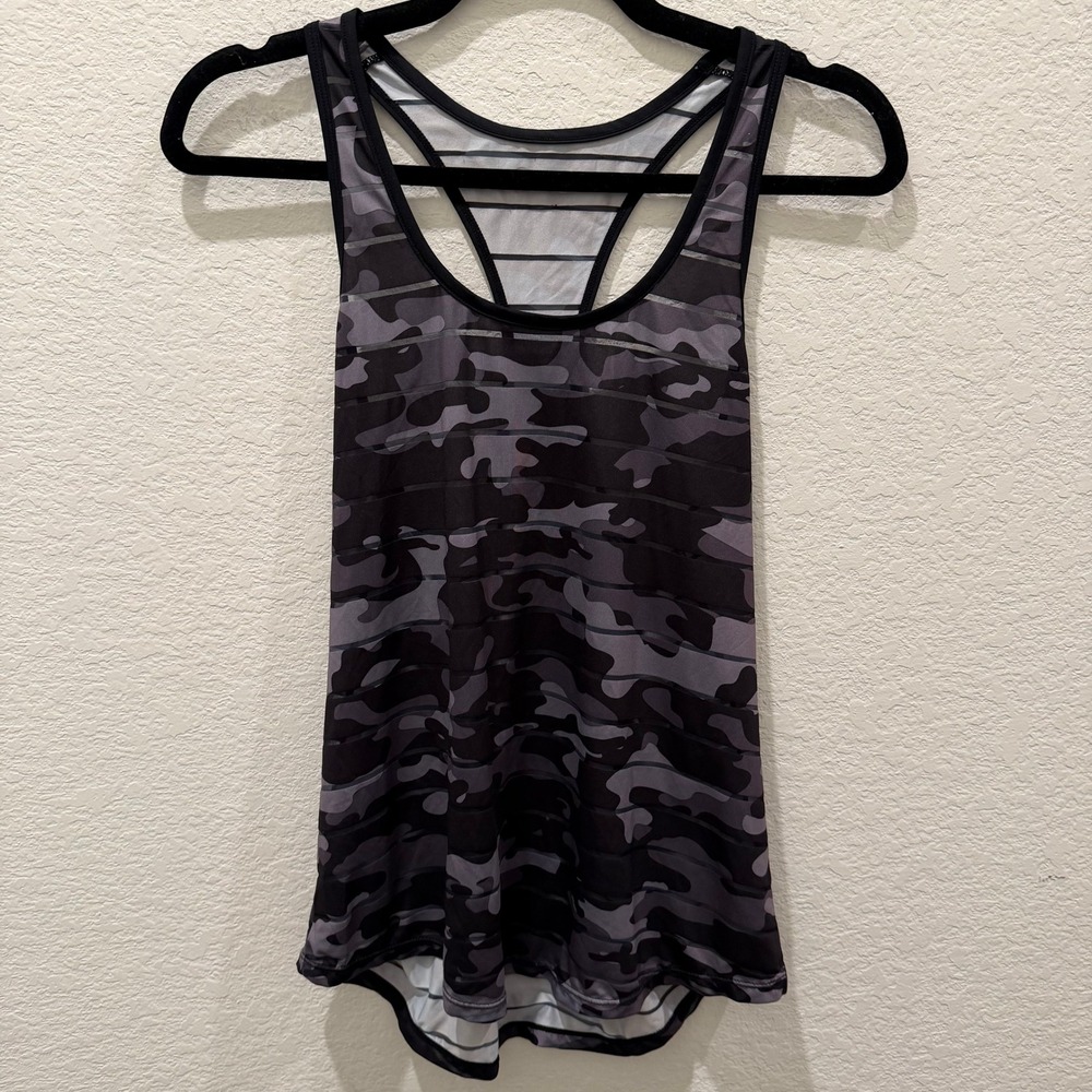 Zyia Active Gray Camo Mesh Stripe Racerback Tank Top Women Medium Workout Gym
